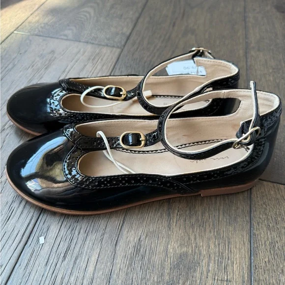 🆕 Zara Girls Black Patent Leather T-Strap Shoes for girls size 33 - Picture 2 of 5